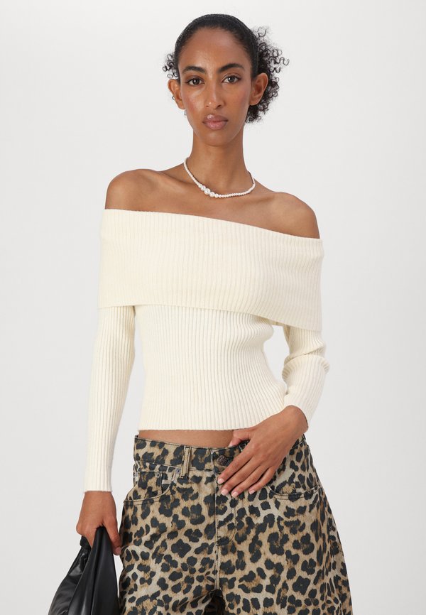 ONLY Petite ONLKATIA OFF SHOULDER