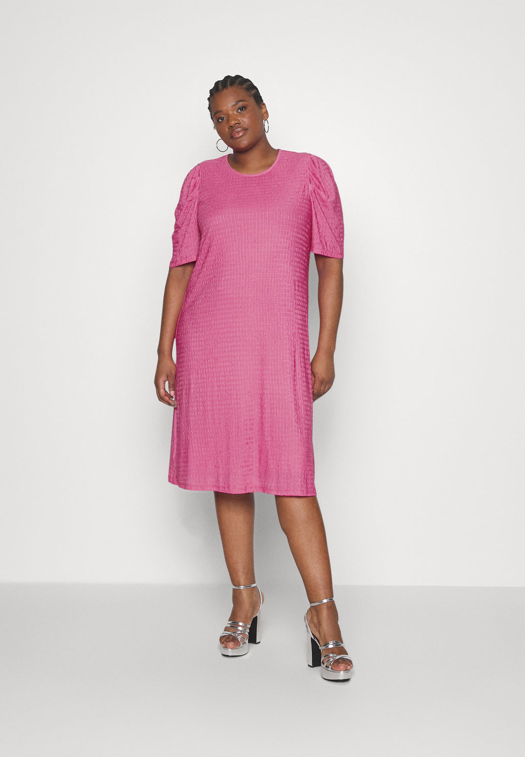 EVOKED VILA VINATALIA MIDI DRESS
