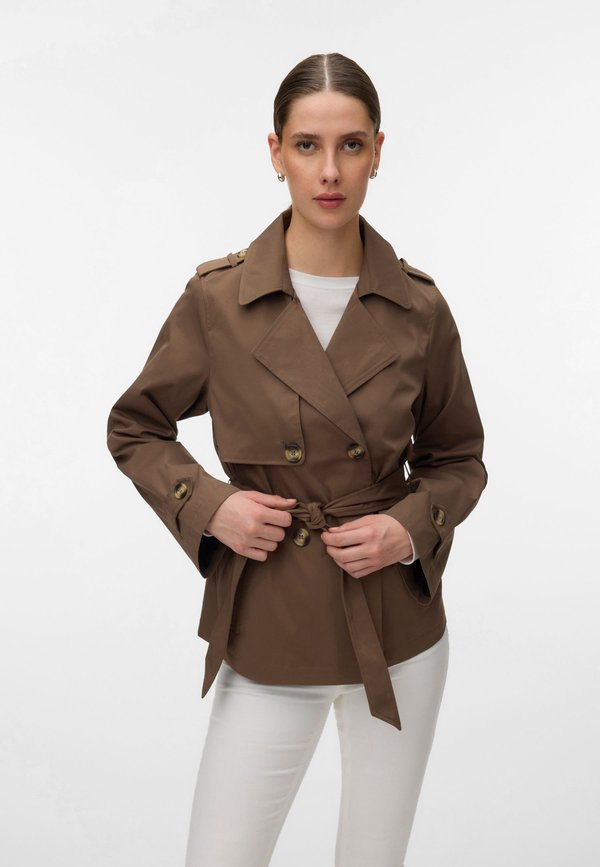 Vero Moda VMNOA - Summer jacket - chocolate chip