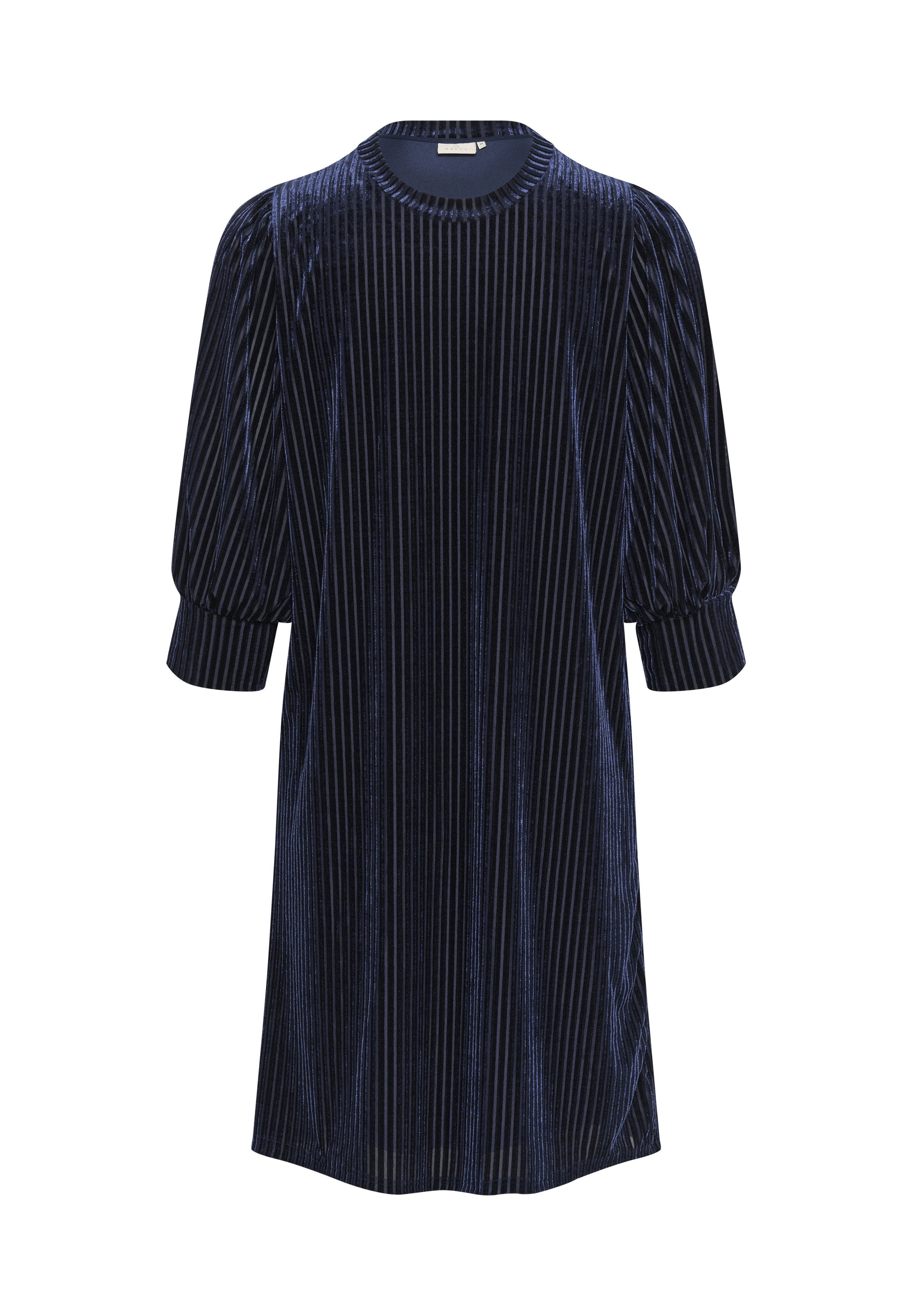 Navyblaues Samtkleid mit vertikalen Streifen, rundem Ausschnitt und gepufften Halbärmeln. Weiche Textur mit einer entspannten, fließenden Form.