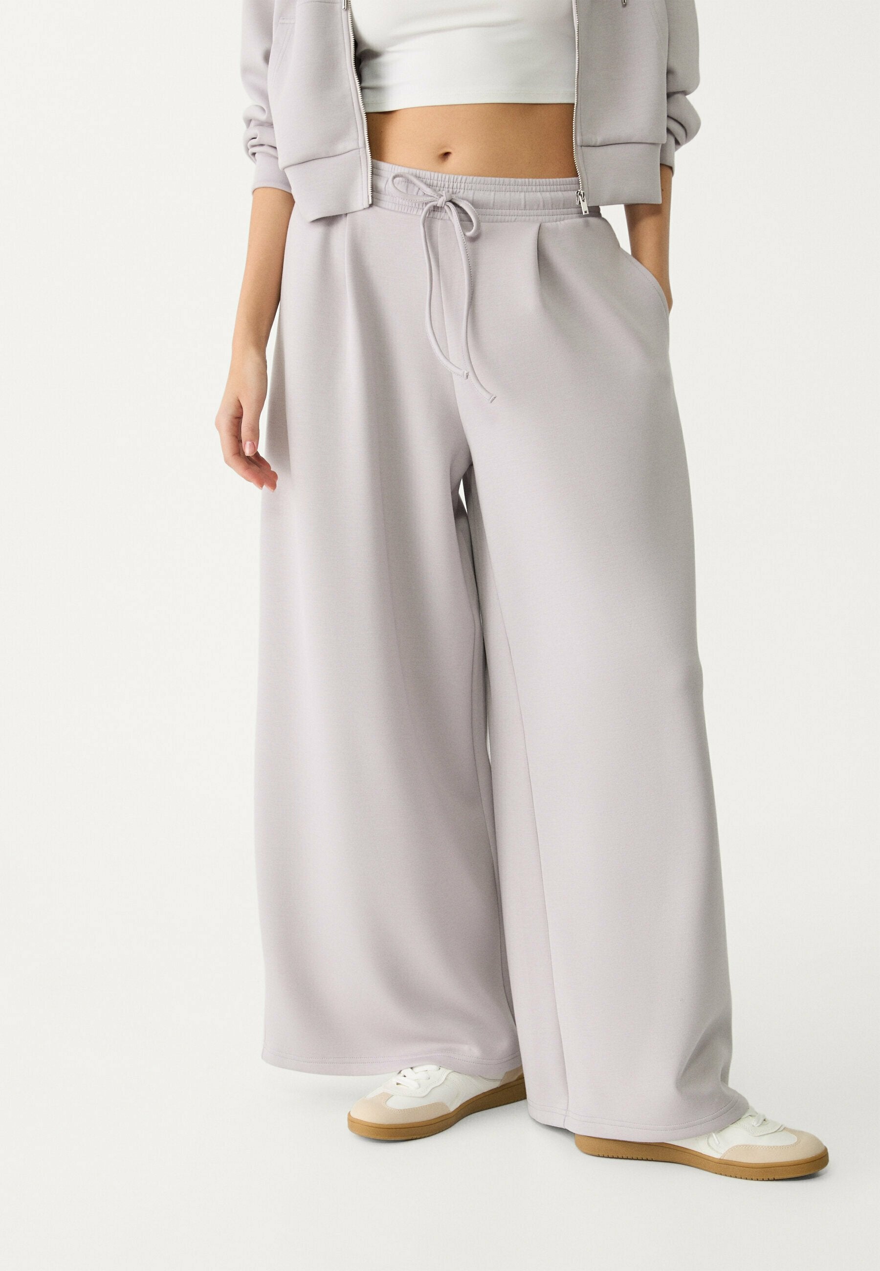 Stradivarius SOFT-TOUCH PLEATED
