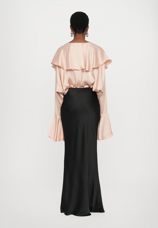Norma Kamali LONG SLEEVE DEEP V RUFFLE BODYSUIT