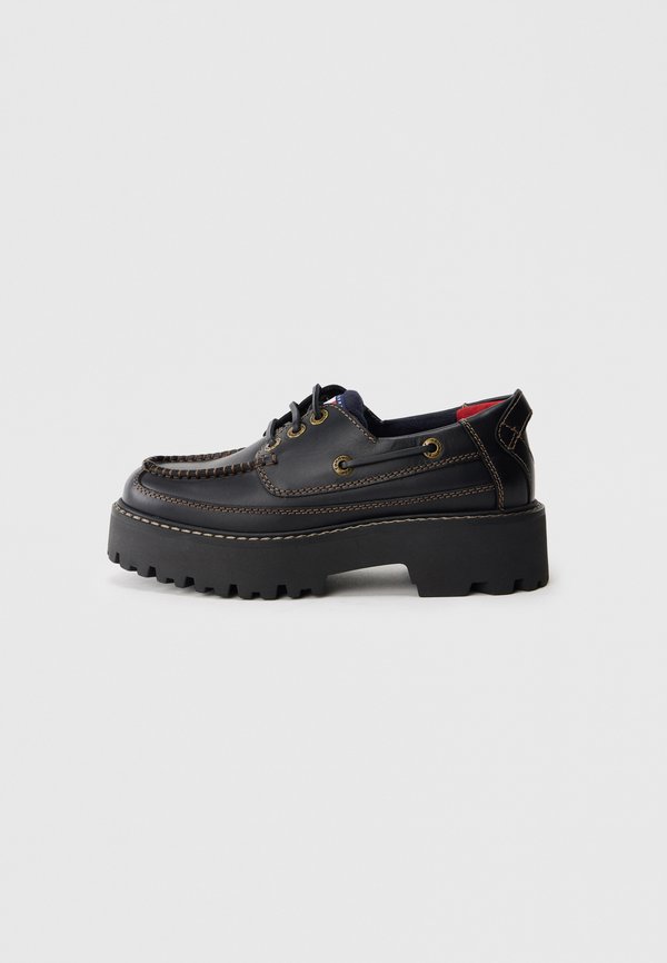 Tommy Jeans ARCHIVE LEATHER CLEAT BOAT SHOES