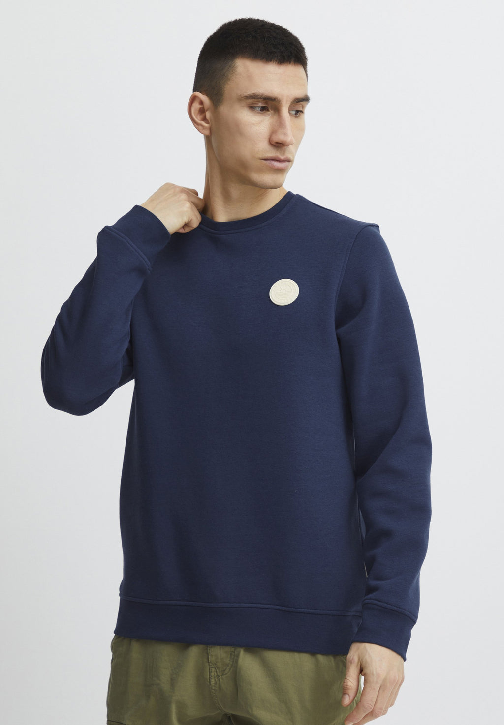 BHSweatshirt Media 3