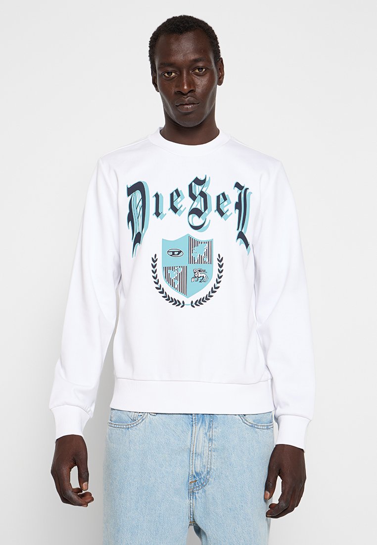 Weißer Sweatshirt mit türkisem Grafikdruck, der den Text "Diesel" und ein Schilddesign zeigt. Gerippte Bündchen und Saum, lockere Passform, Baumwollmaterial.
