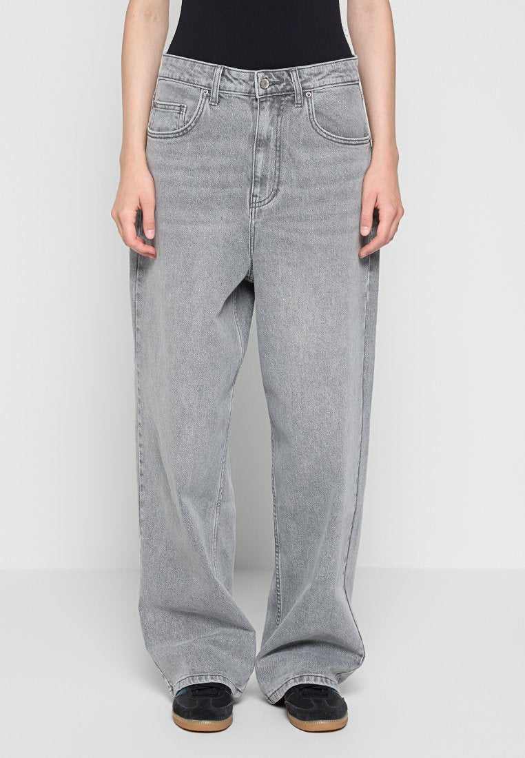 ONLANNA LOOSE FIT Media 1