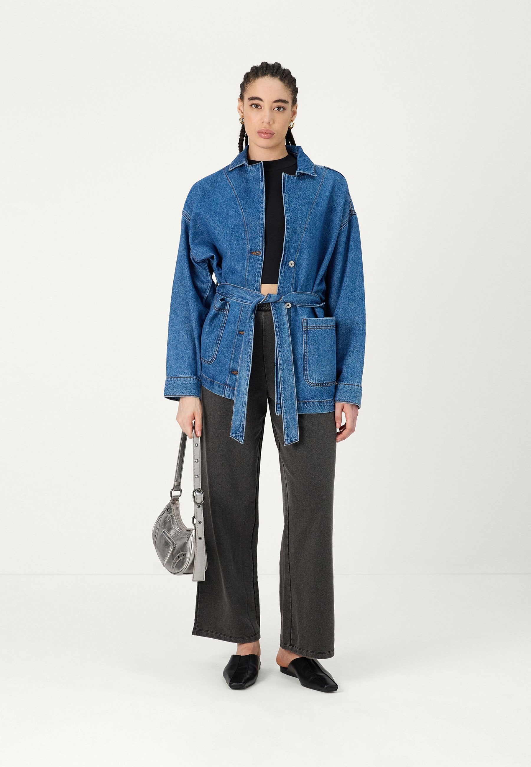 ONLNELLY PANT Media 2