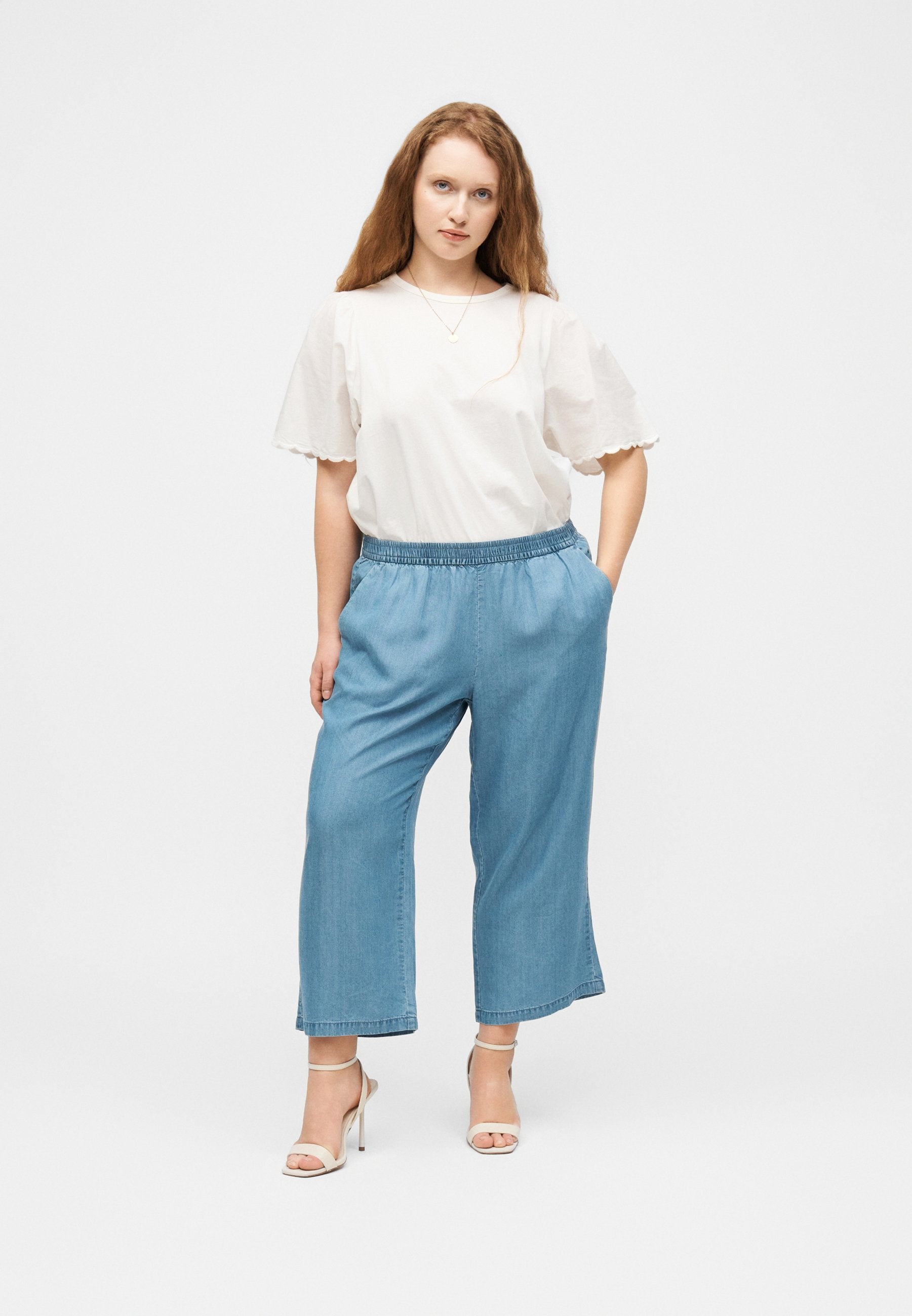 Wide-leg CARCHARIS Cropped Fit Media 2