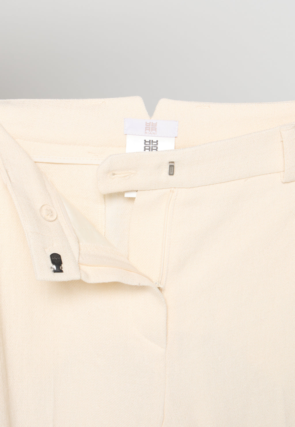 RIANI WIDE FIT