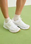 Nike Sportswear ZOOM VOMERO 5 - Trainers - white phantom summit/white gum/brown
