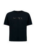 Schwarzes T-Shirt in lockerer Passform, mit dem "MEXX"-Logo aus strukturiertem schwarzem Material auf der Brust. Kurze Ärmel und Rundhalsausschnitt.