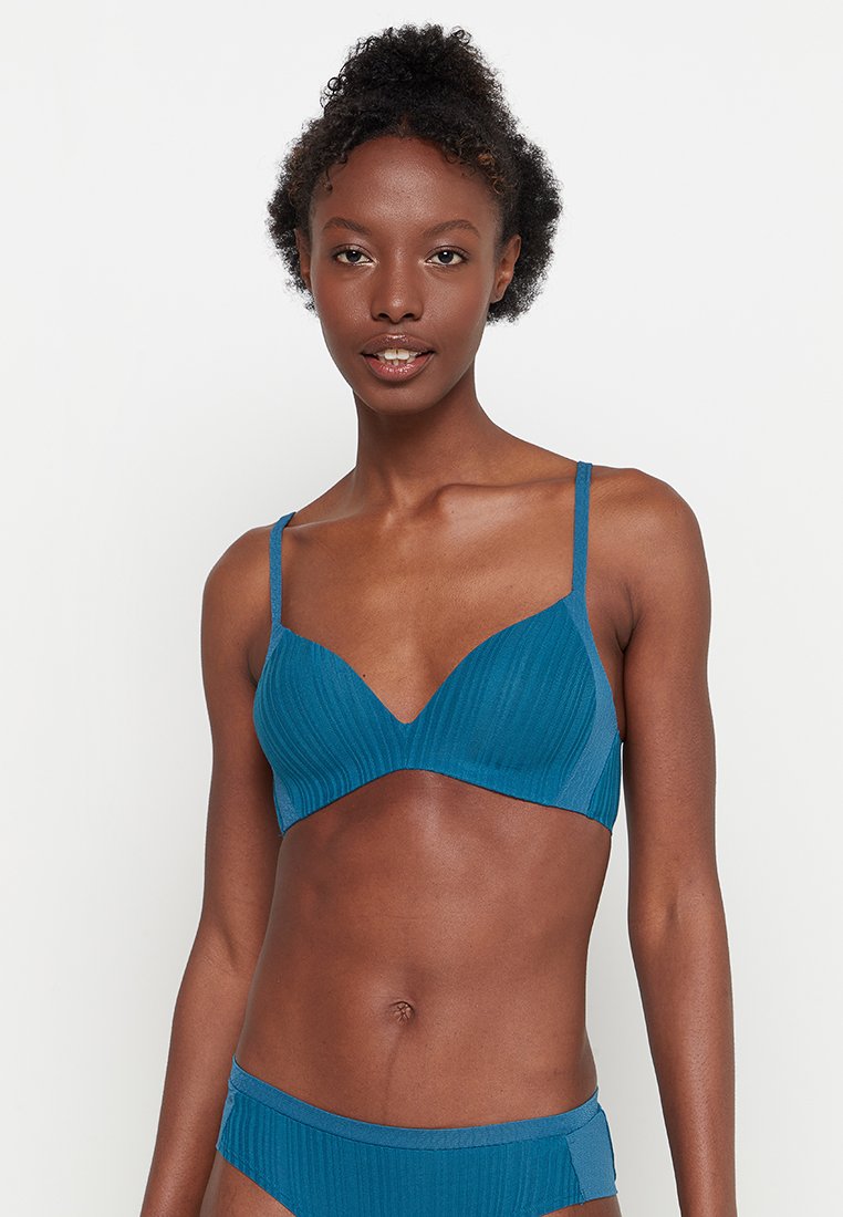 Triumph BODY MAKE UP PATCHWORK