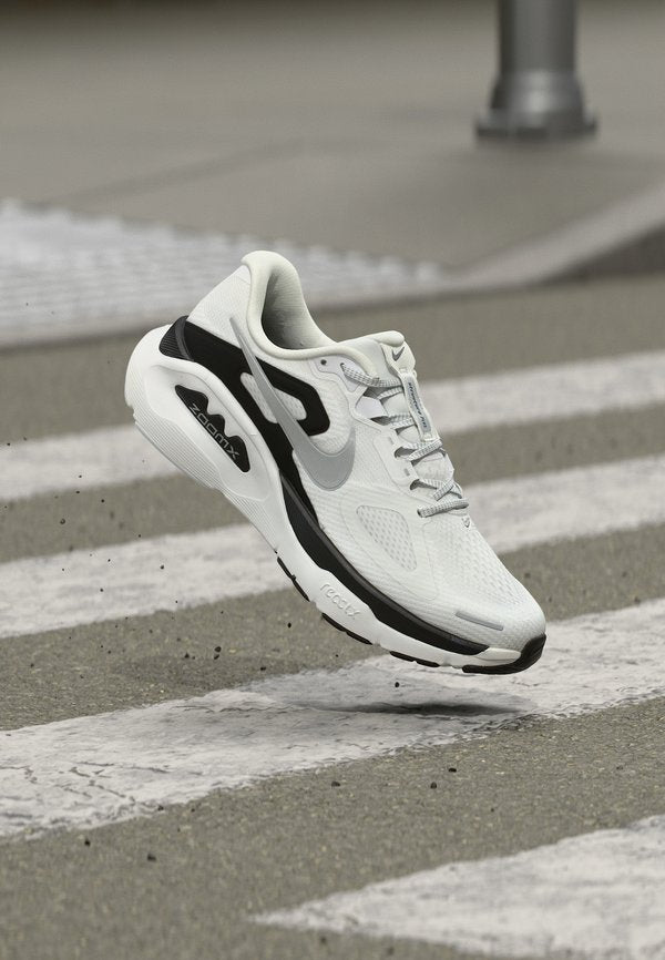 Nike Performance STRUCTURE PLUS - Road running shoes - summit white/metallic silver-coloured/black