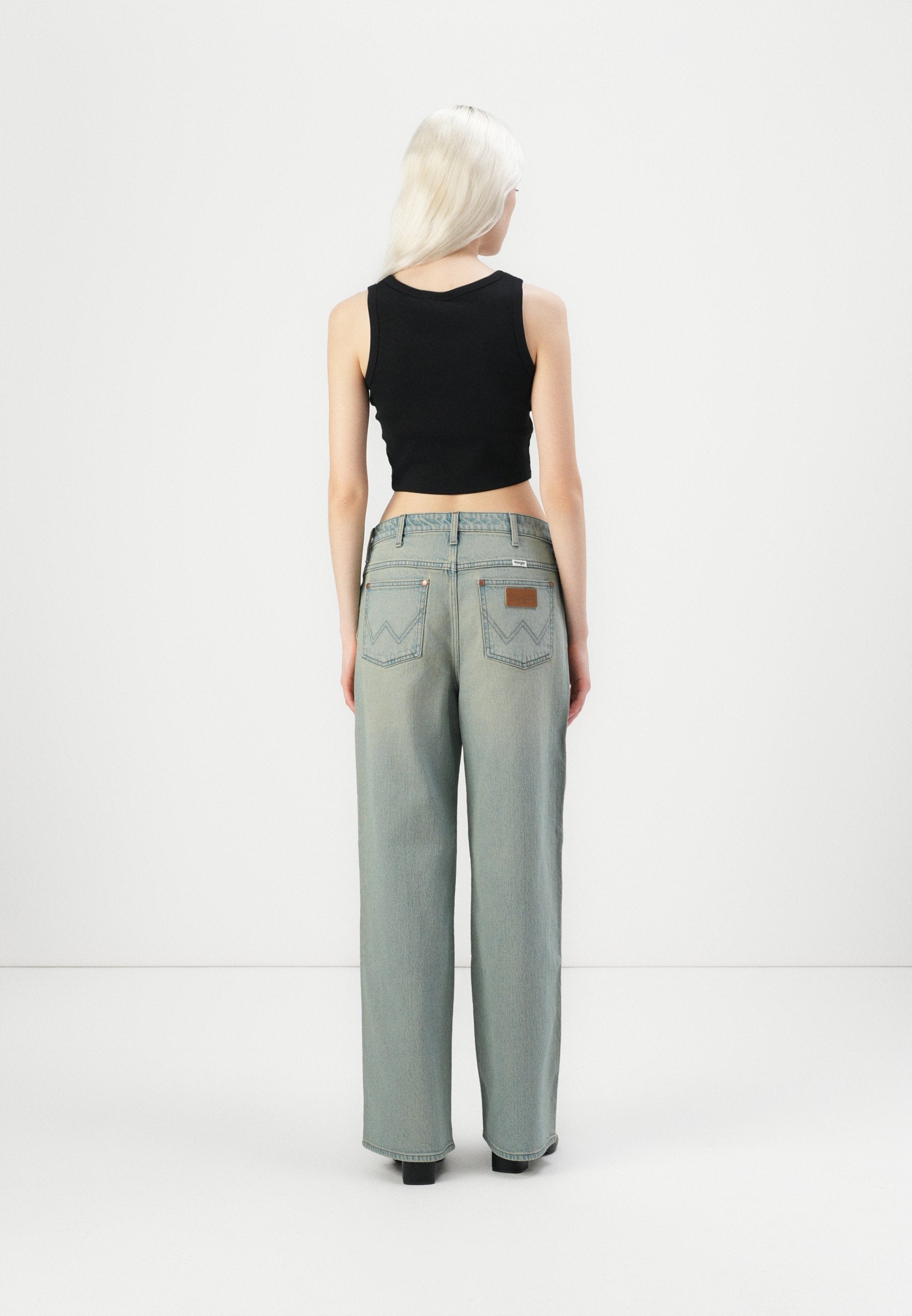 Wrangler LOOSE STRAIGHT