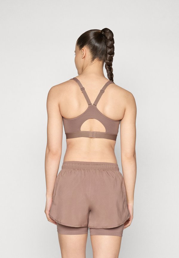 New Balance NB ESSENTIAL RUN BRA