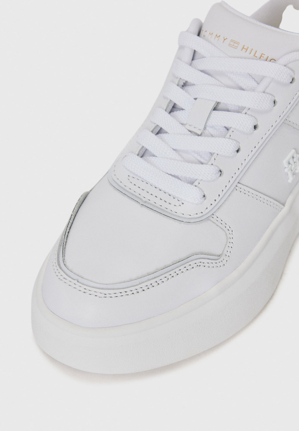 SNEAKER Media 5