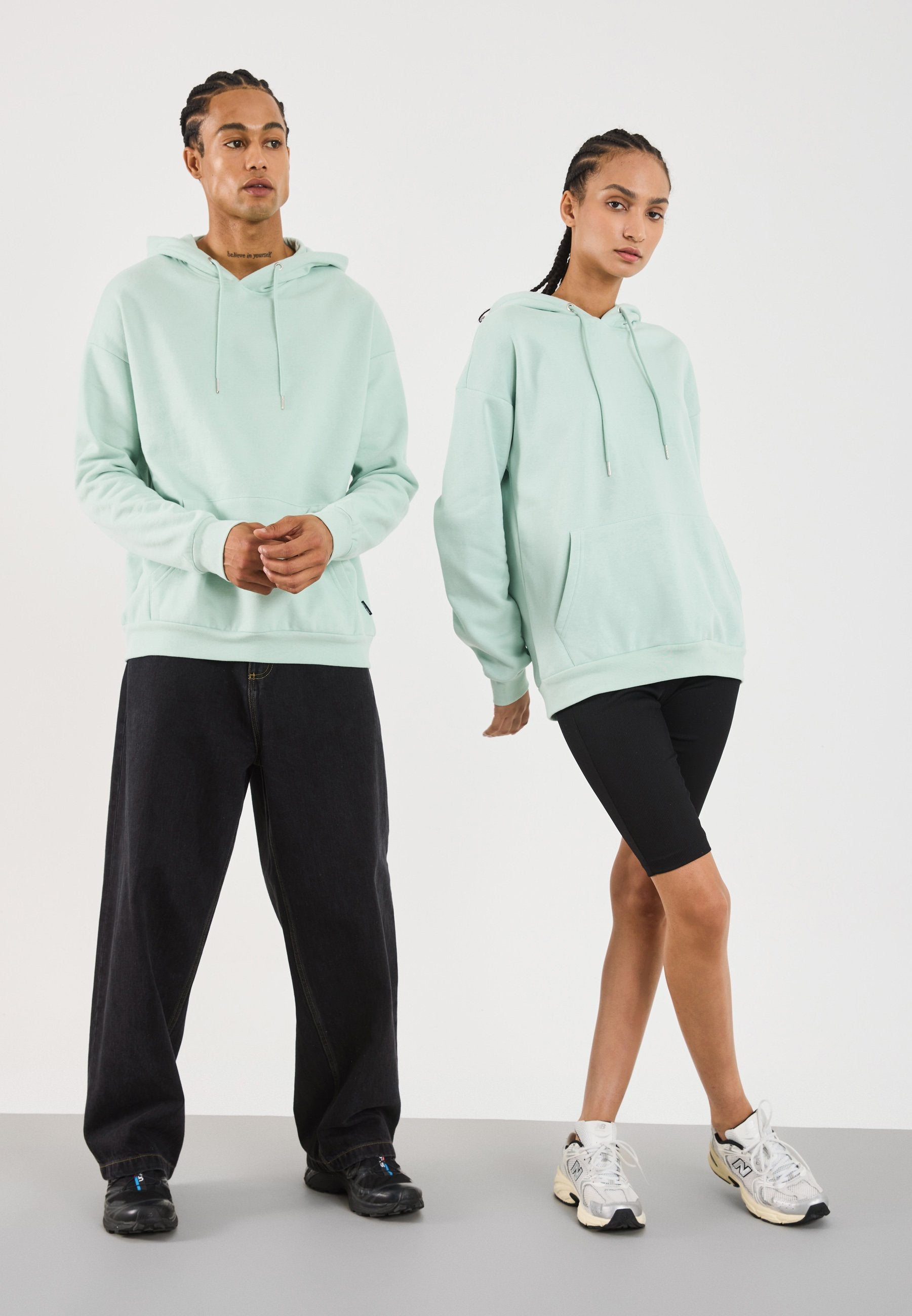 YOURTURN UNISEX RELAXED FIT HOODIE