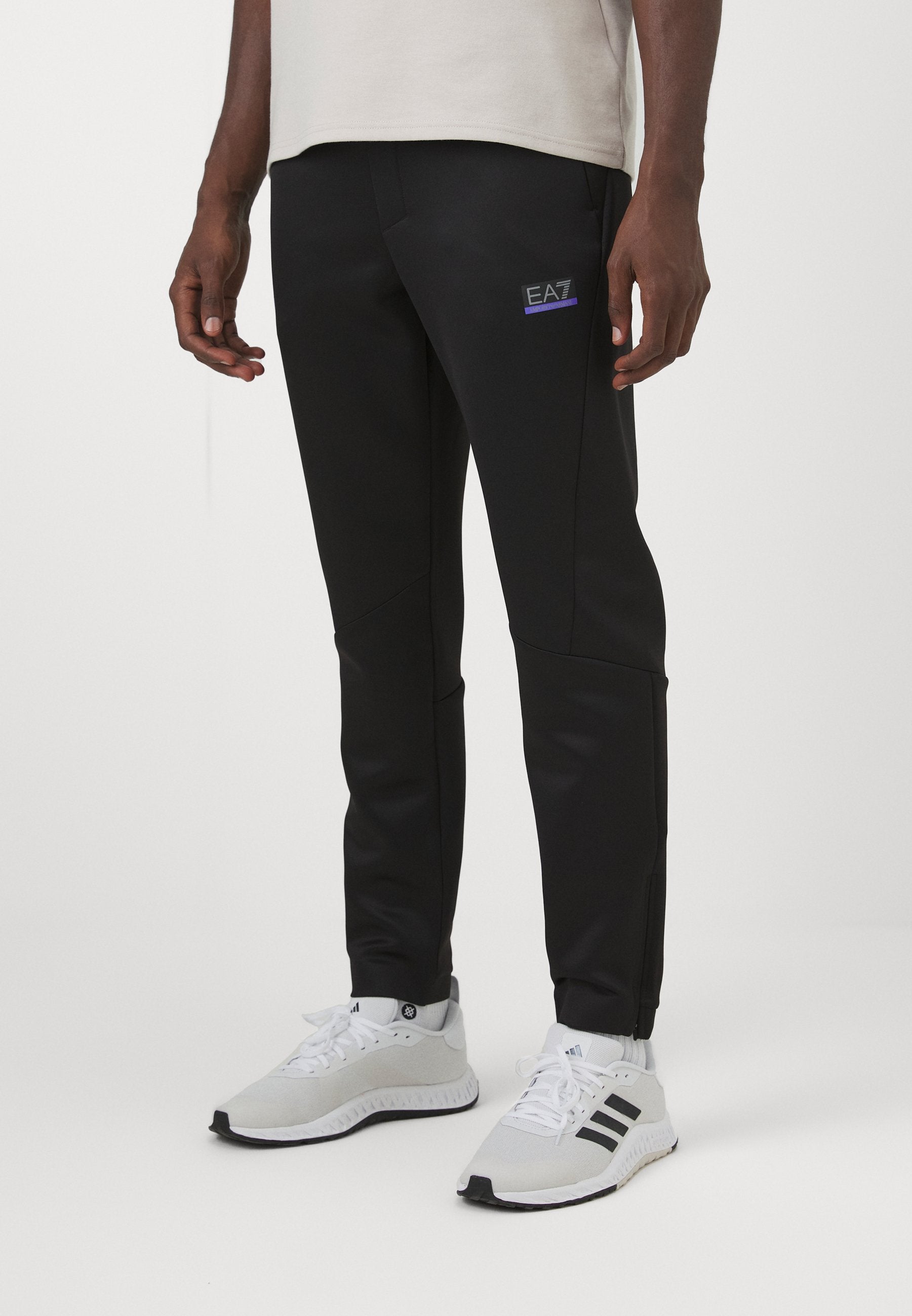 VIGOR7 PANTS Media 4