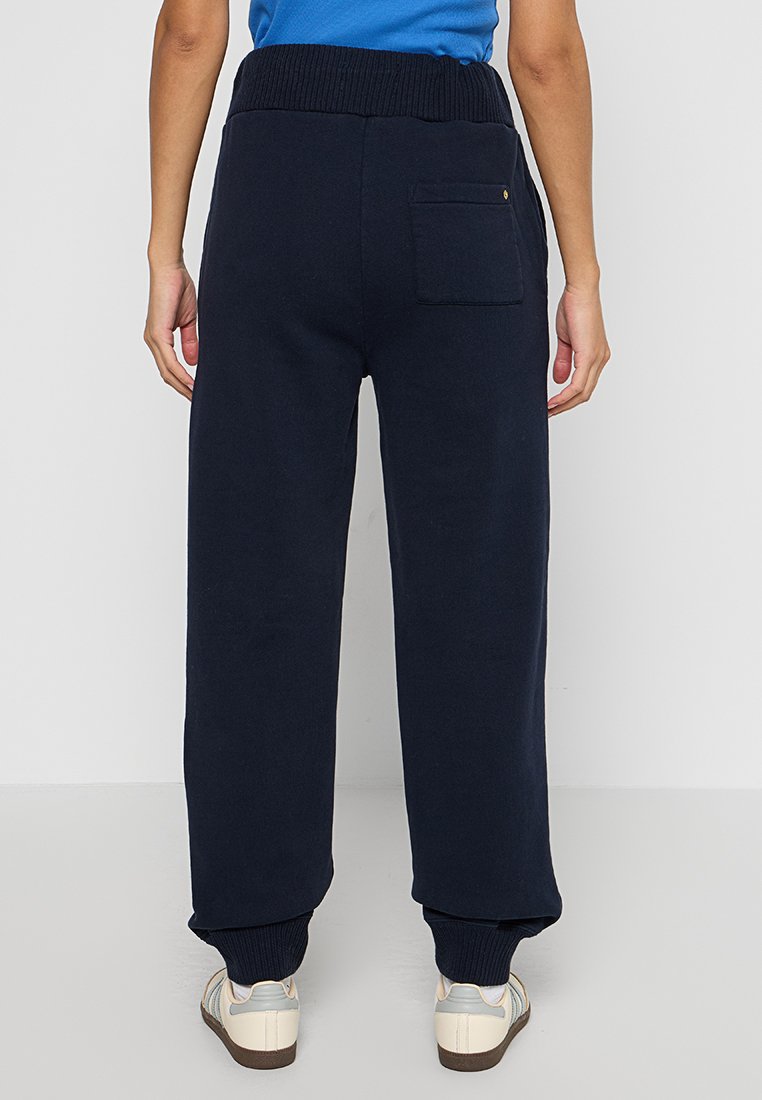 RIVIERAS LOUNGEWEAR