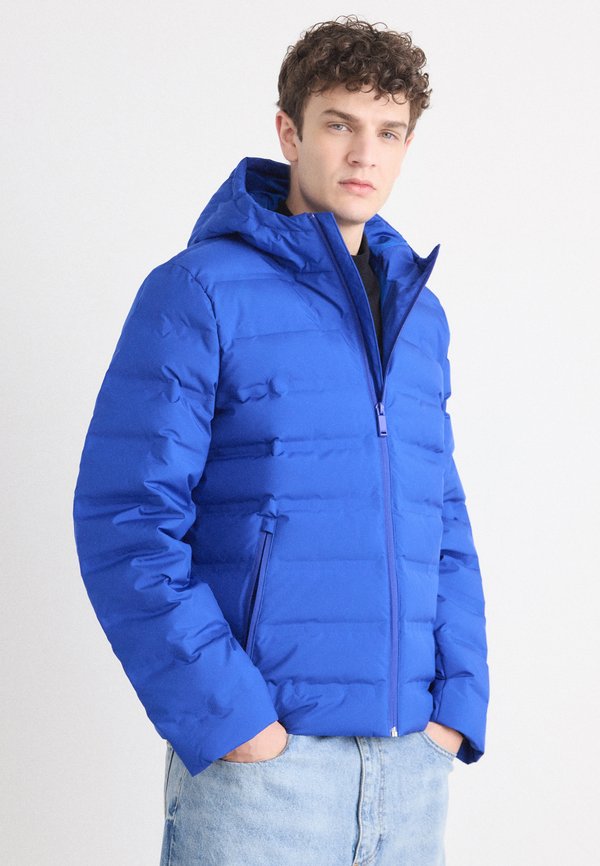 Calvin Klein PACKABLE EMBOSSED LOGO - Down jacket - blue