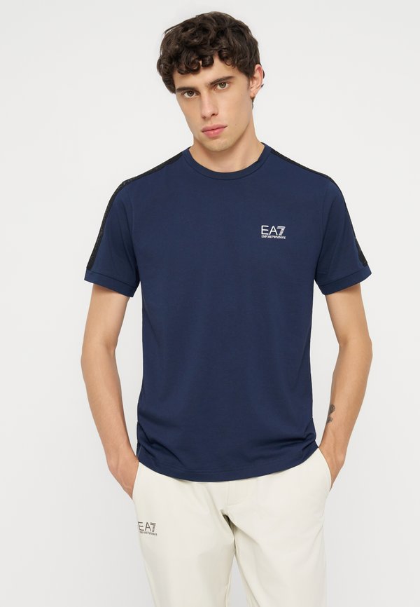EA7 Emporio Armani