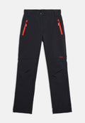 Schwarze Outdoor-Hose mit geraden Beinen, roten seitlichen Reißverschlusstaschen, Knopf- und Reißverschluss und rotem CMP-Logo am Oberschenkel.