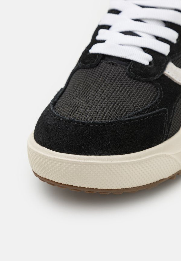 Vans MTE ULTRARANGE NEO VR3