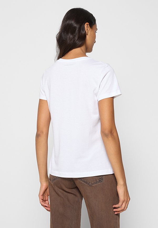 DKNY