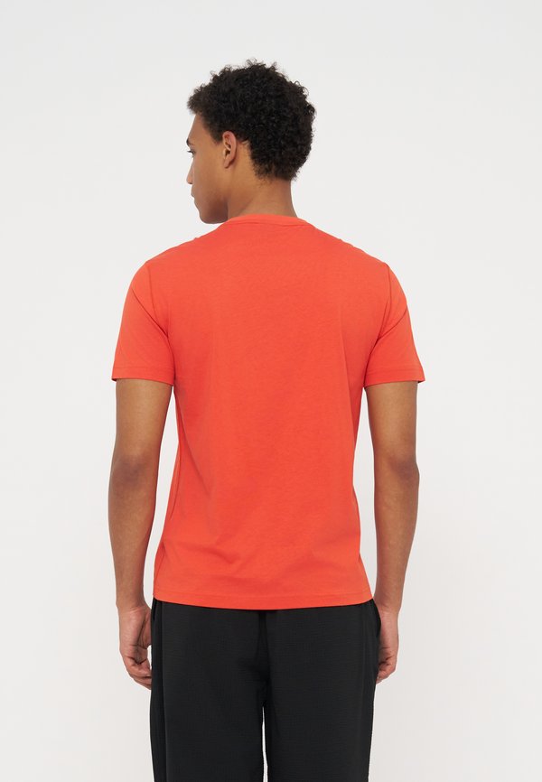 EA7 Emporio Armani T-SHIRT