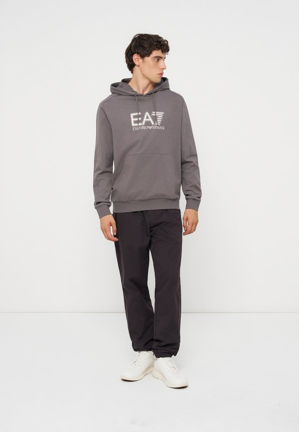 EA7 Emporio Armani