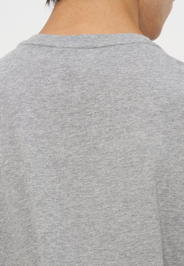EA7 Emporio Armani