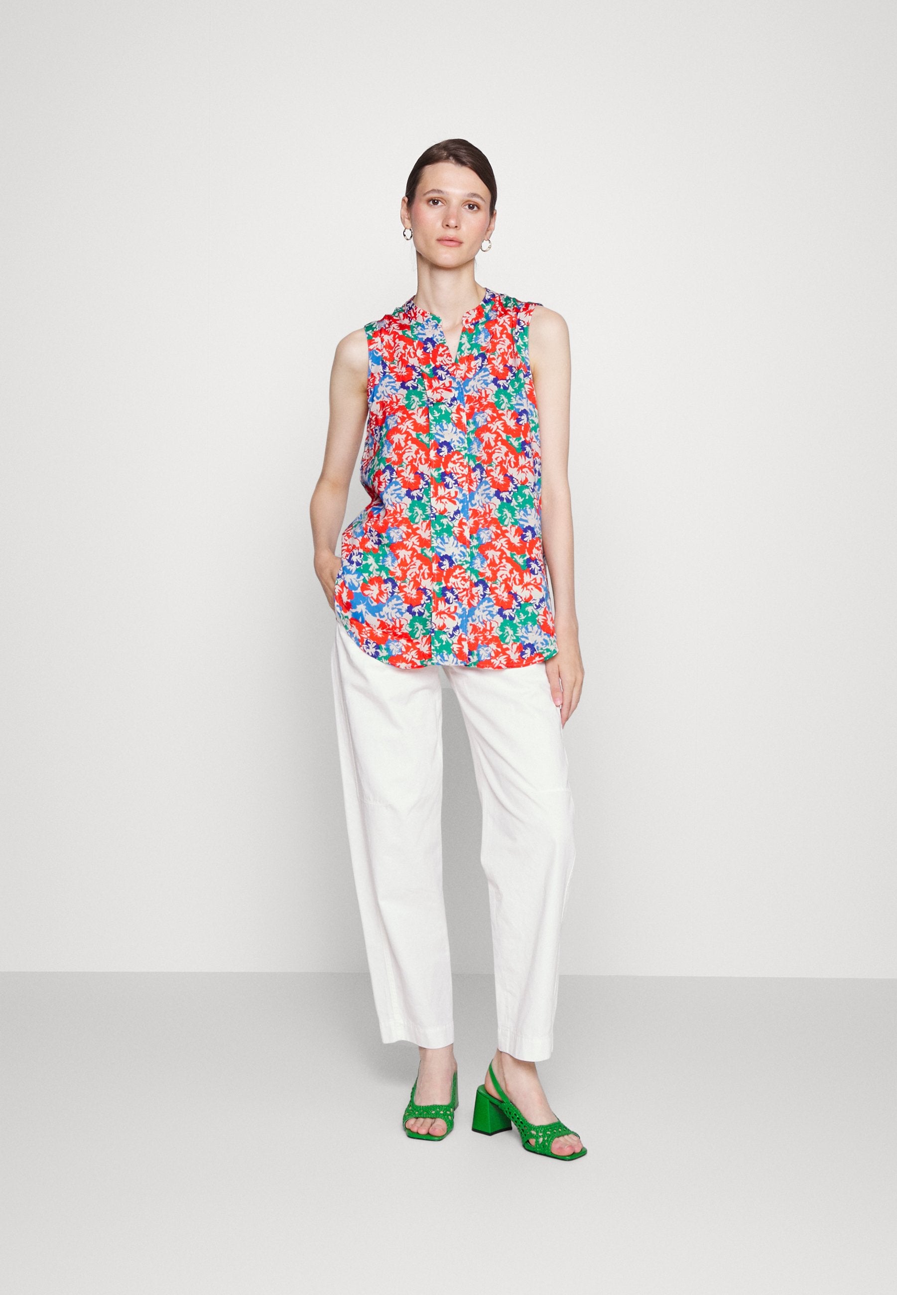 Marks & Spencer SLEEVELESS