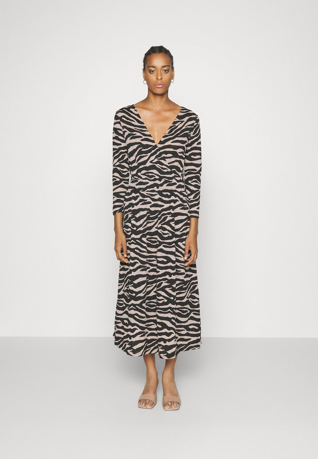 ONLPELLA DRESS  Media 3
