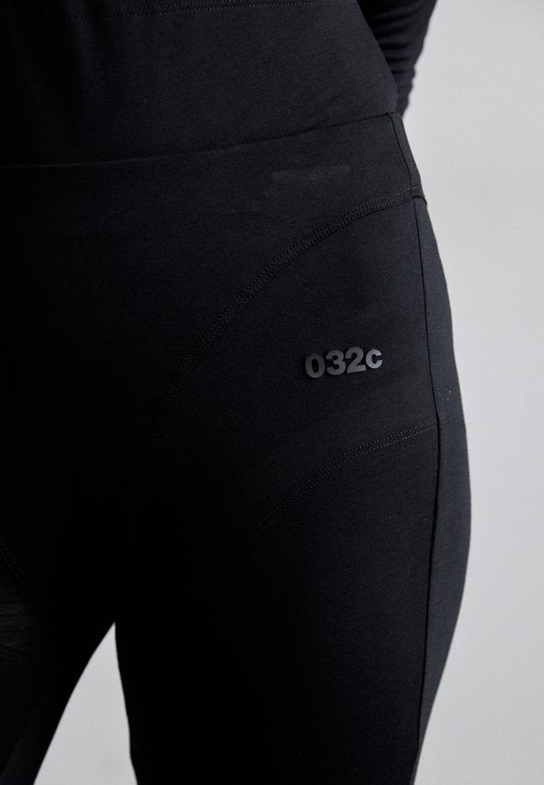 032c PILATES MOM LAYERED