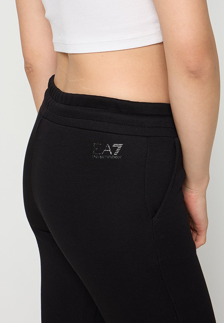EA7 Emporio Armani Trainingsanzug Media 4