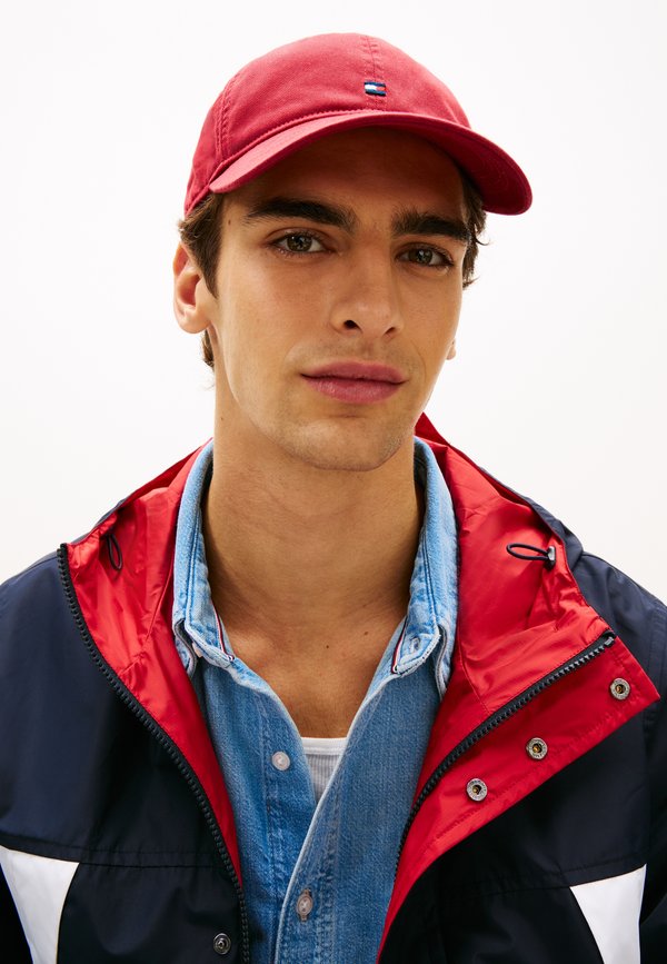 Tommy Hilfiger TH FLAG SOFT 6 PANEL CAP UNISEX - Cap - regatta red