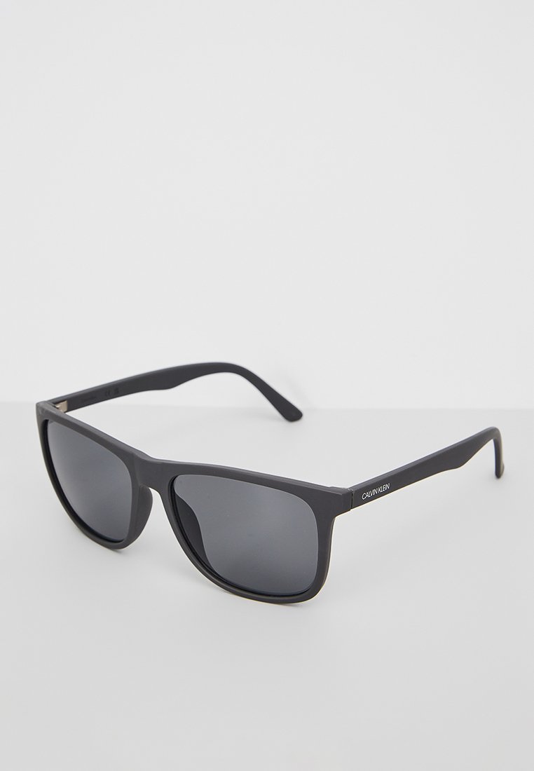 CKC SUN CK20520S 020 57 16 145 UNISEX Media 1