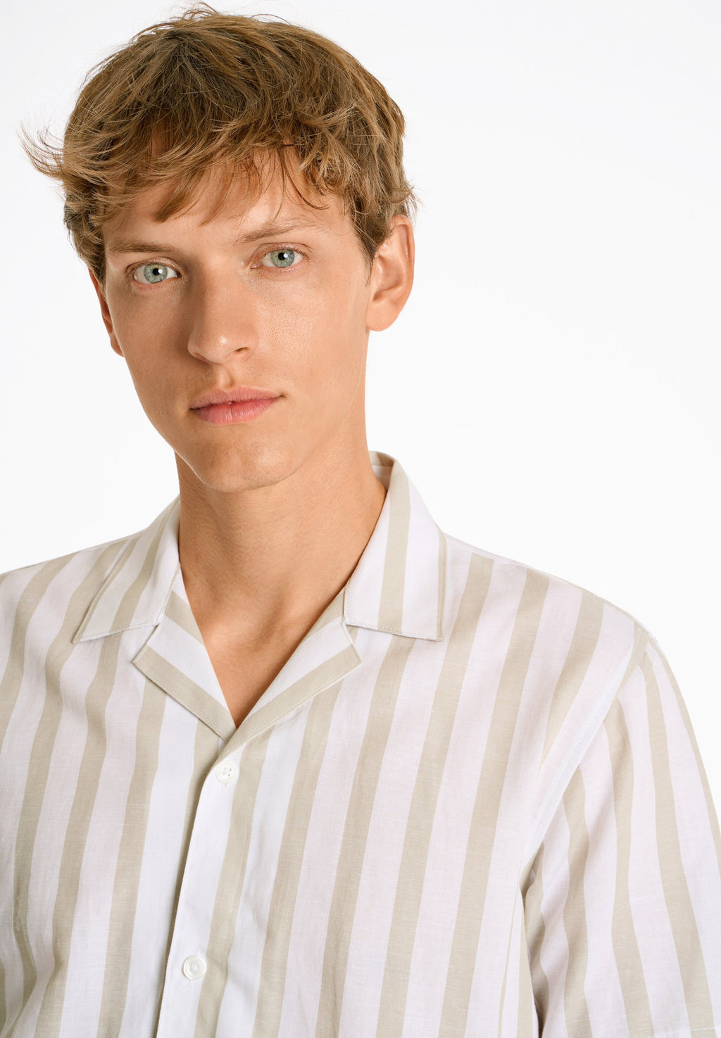 STRIPED RESORT Media 5