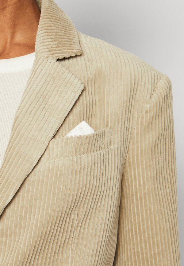 DAY Birger et Mikkelsen PIERCE