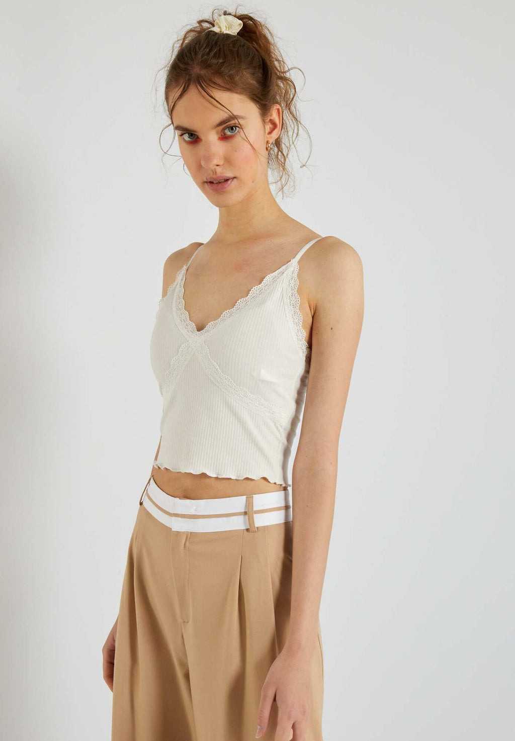 KIABI WITH LACE DETAIL
