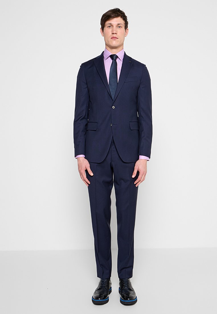 Michael Kors SLIM FIT