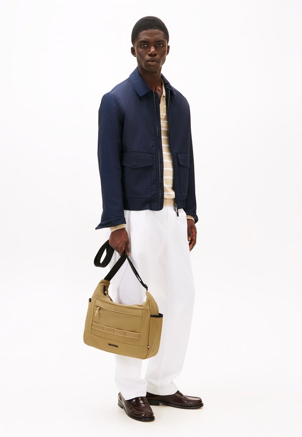 Tommy Hilfiger COLOUR MESSENGER - Cross body bag - khaki