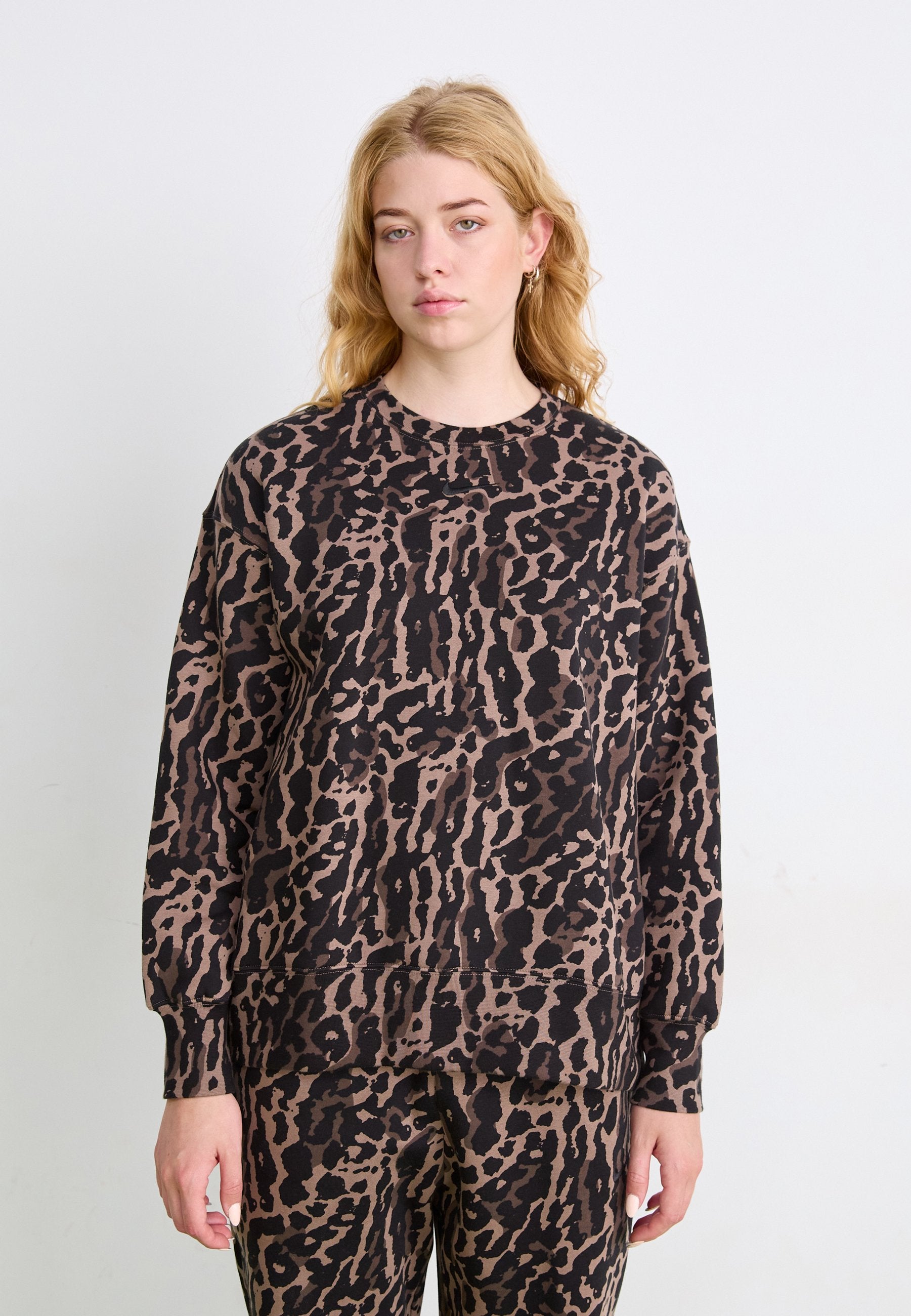 Nike Sportswear CREW