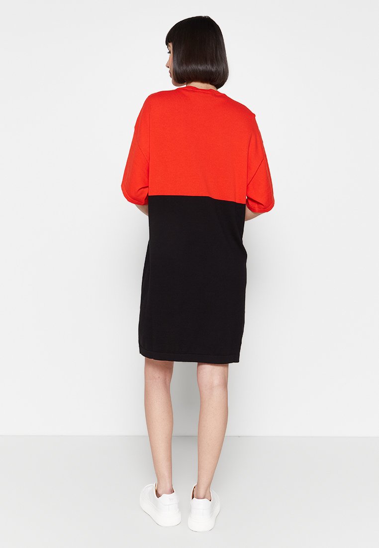 Love Moschino