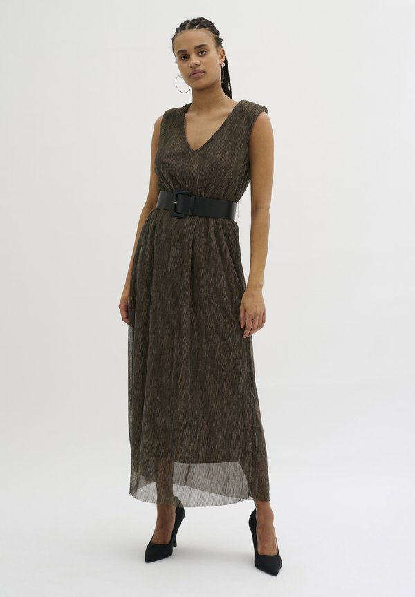 My Essential Wardrobe VIVIAN LONG