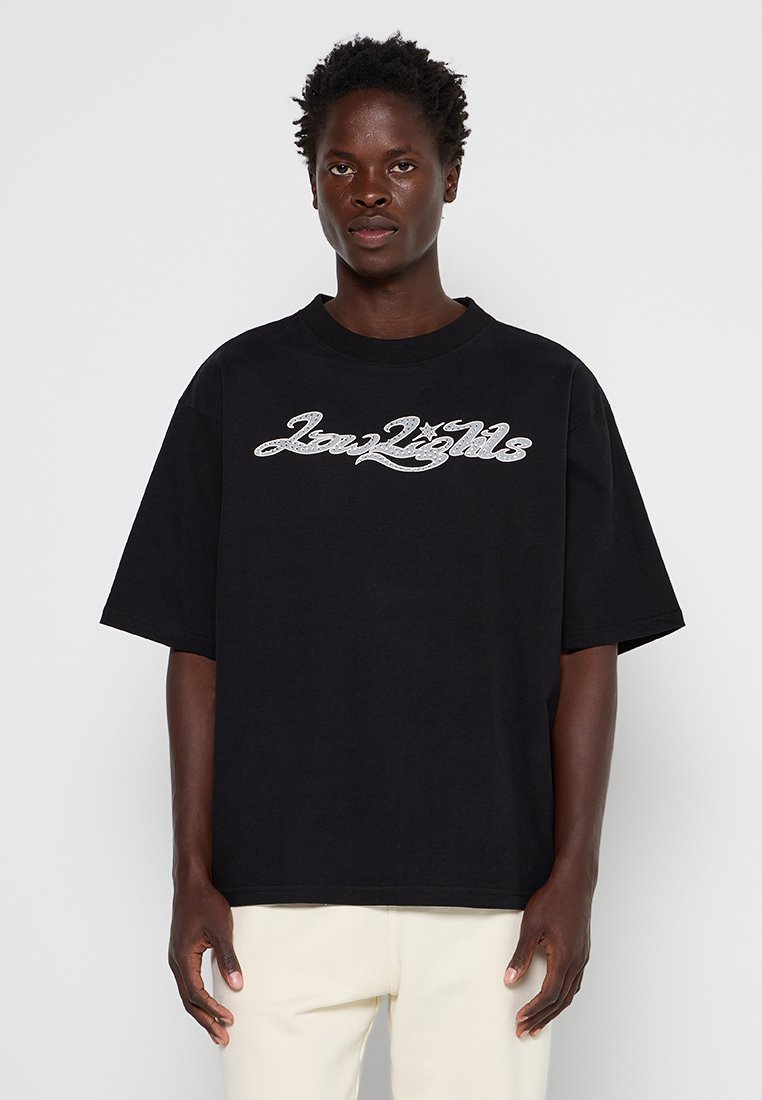 LOW LIGHTS STUDIOS®