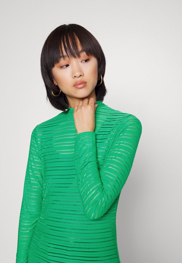 YAS Petite YASDICTE HIGH NECK