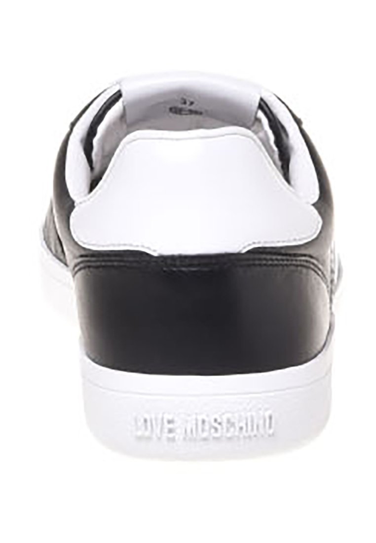 Love Moschino