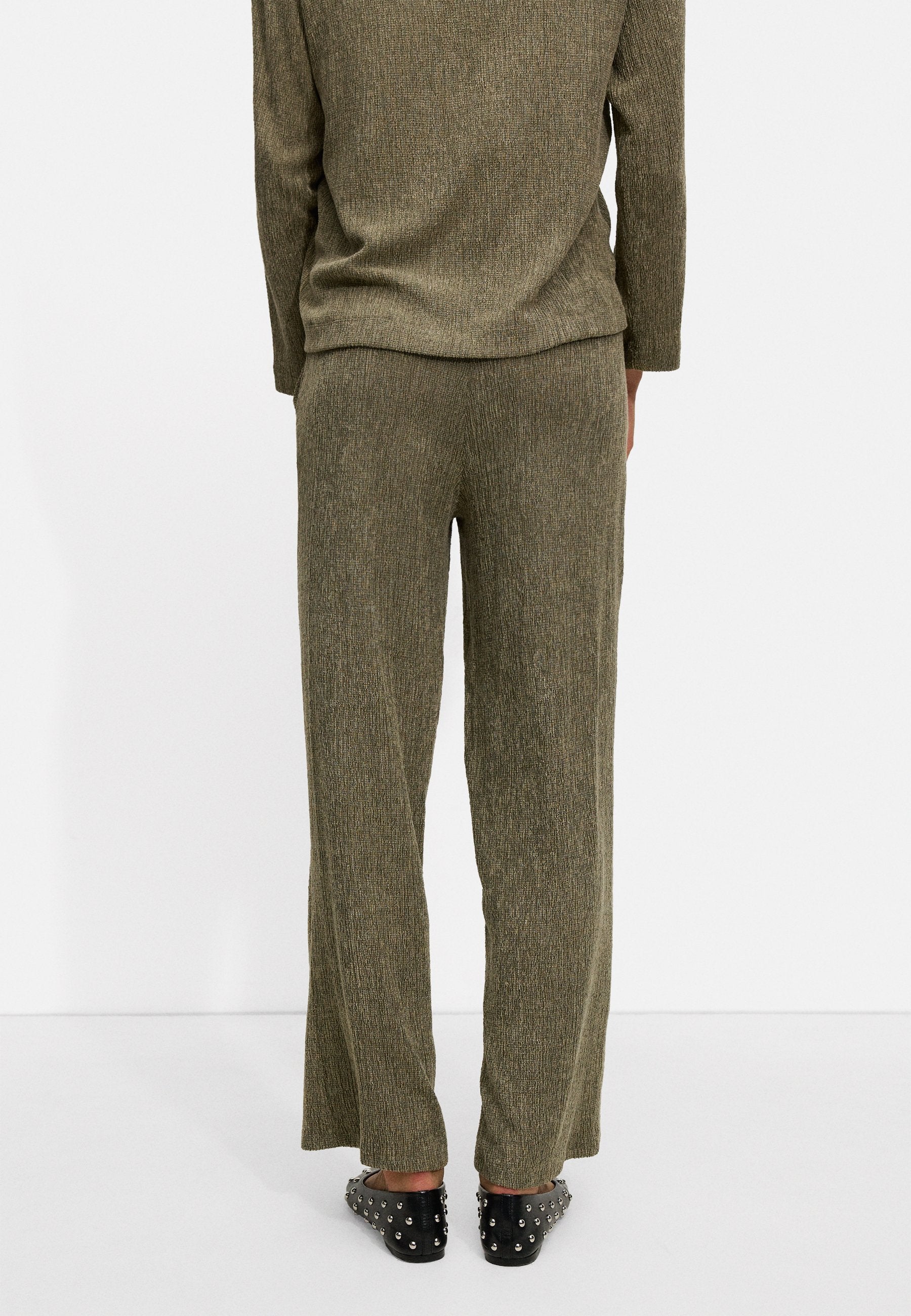 PARFOIS TEXTURED WITH ELASTIC WAISTBAND