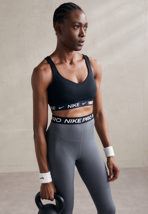 Nike Performance INDY BRA - High support sports bra - black/white